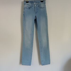 Dream Jeans By MAC Straight Leg